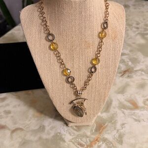 Elegant Gold Necklace with Beads